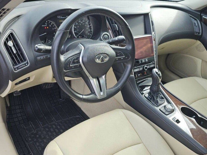 2018 Infiniti Q50 3.0T Luxe