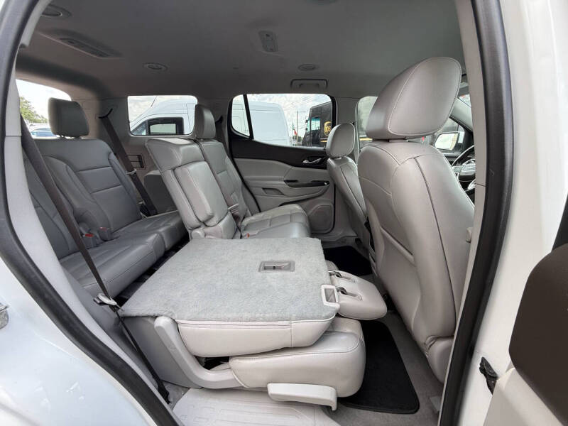 2019 GMC Acadia SLT-1
