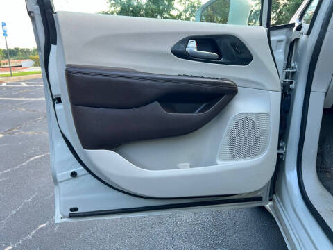 2021 Chrysler Pacifica Touring L