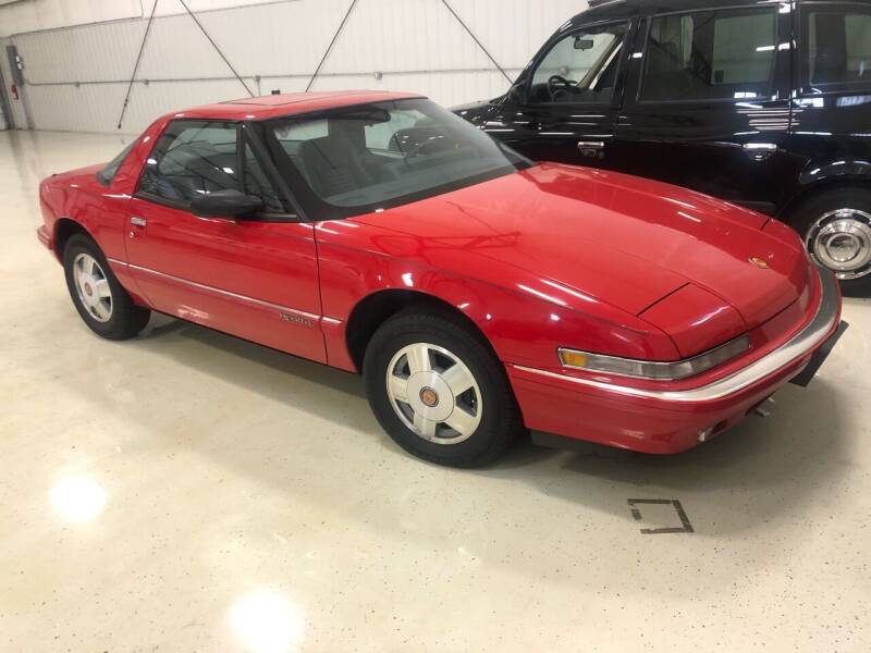 1989 Buick Reatta for sale at VAUGHN'S AUTOMOTIVE in Dubuque IA