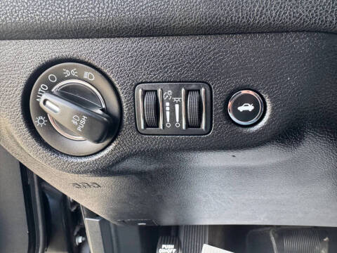 2017 Chrysler 300 C Platinum