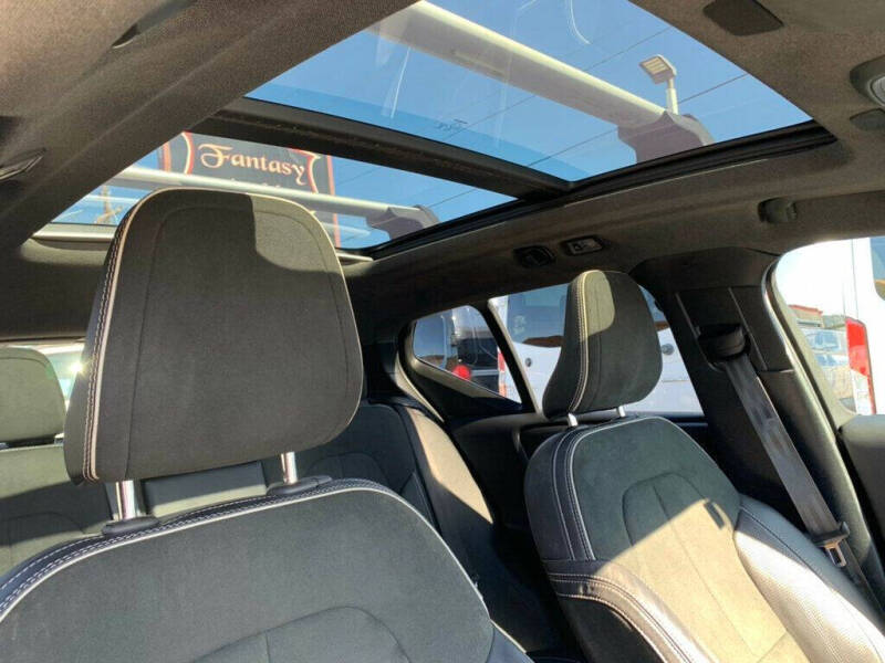 2019 Volvo XC40 T5 R-Design