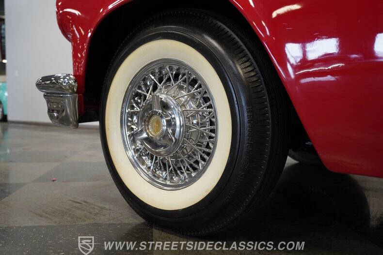 1957 Ford Thunderbird