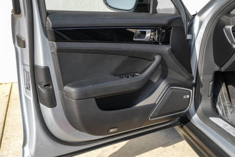 2018 Porsche Panamera