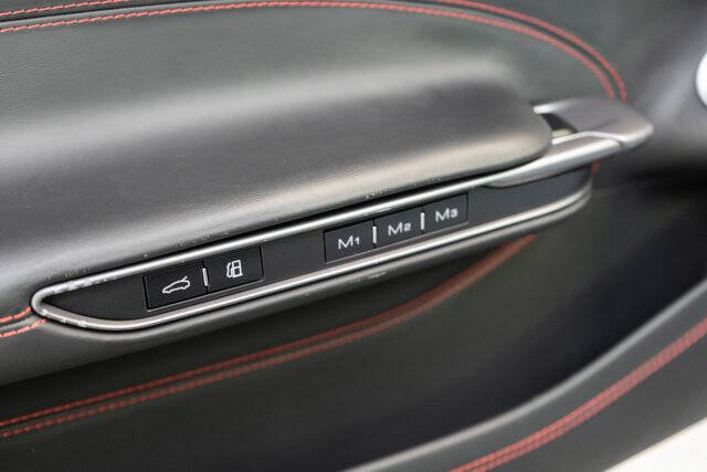 2018 Ferrari GTC4Lusso T 13