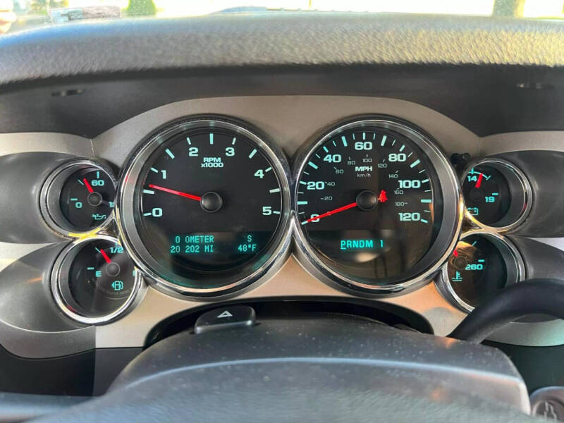 2013 Chevrolet Silverado 3500HD CC