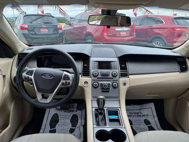 2016 Ford Taurus SE