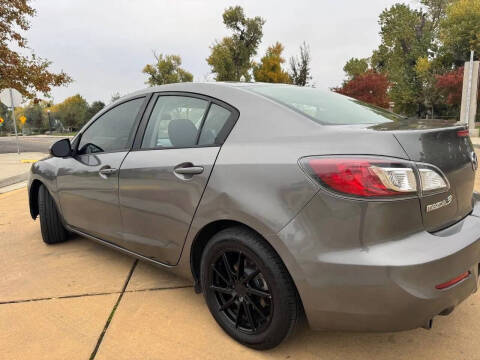 2012 Mazda MAZDA3 i Touring