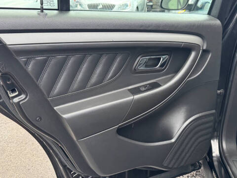 2011 Ford Taurus SEL