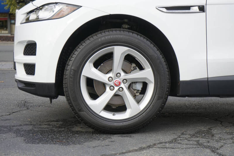 2018 Jaguar F-PACE 25t Premium