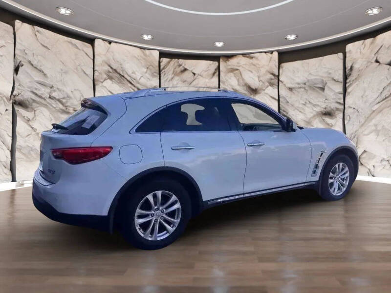 2013 Infiniti FX37