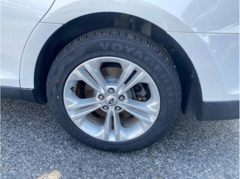2015 Ford Taurus SEL