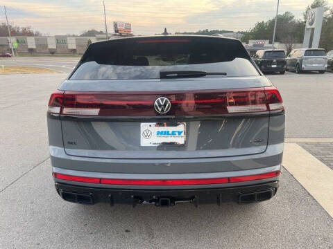 2026 Volkswagen Atlas Cross Sport SEL R-Line Black 4Motion