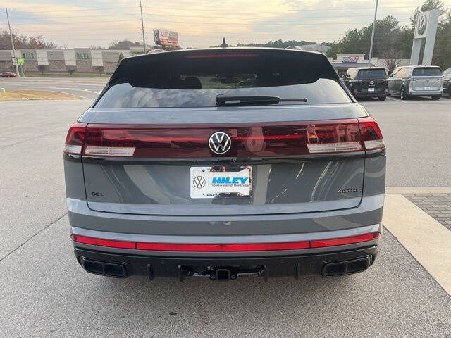 2026 Volkswagen Atlas Cross Sport SEL R-Line Black 4Motion