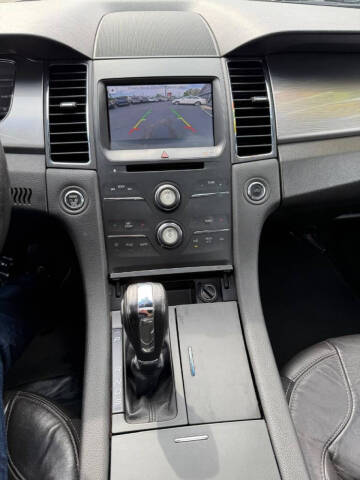 2016 Ford Taurus SEL