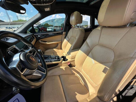 2017 Porsche Macan S