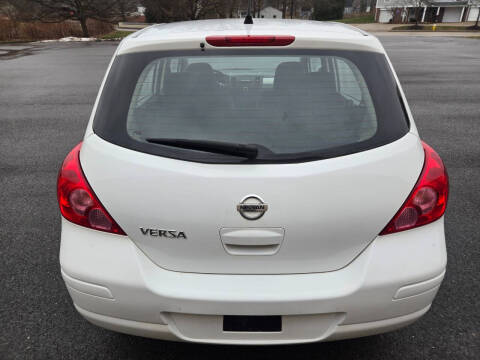 2012 Nissan Versa 1.8 S