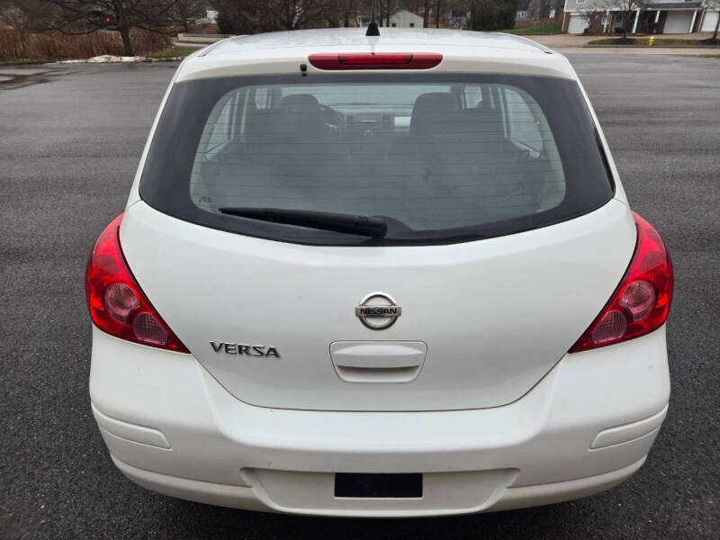 2012 Nissan Versa 1.8 S
