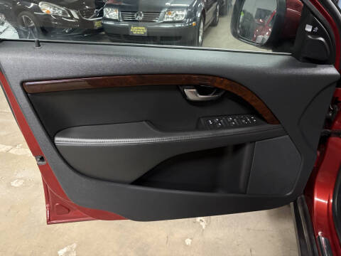 2015 Volvo XC70 T6 Platinum