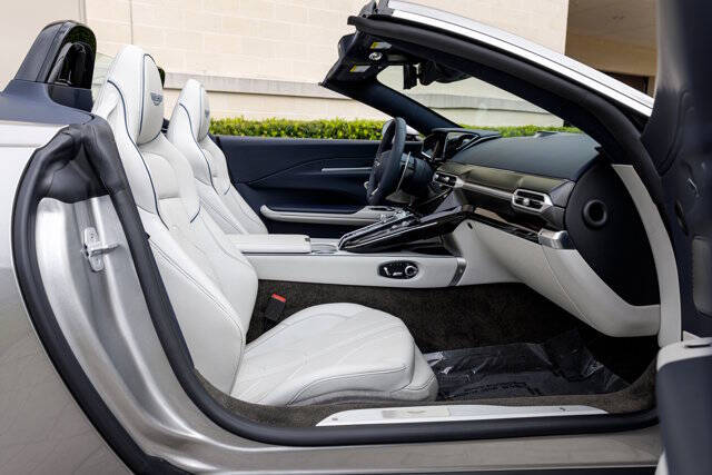 2026 Aston Martin Vantage Roadster