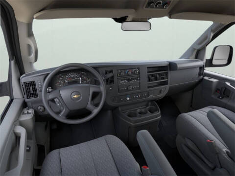 2025 Chevrolet Express LS 3500