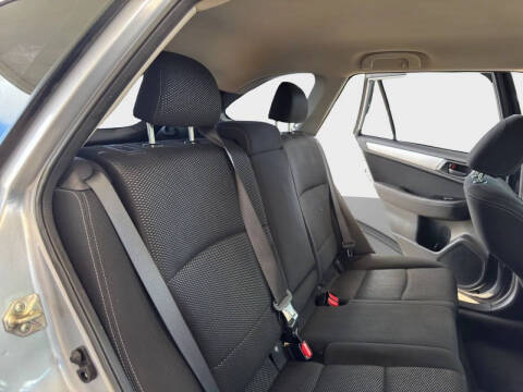 2019 Subaru Outback 2.5i