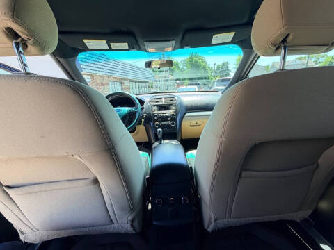 2016 Ford Explorer