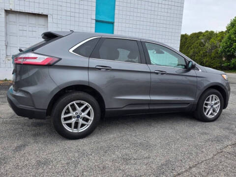 2022 Ford Edge SEL