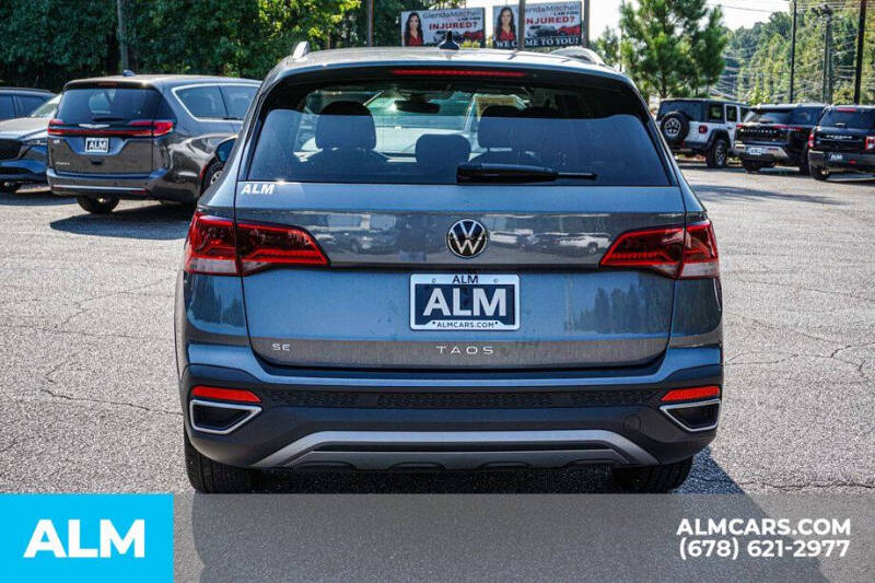 2024 Volkswagen Taos SE