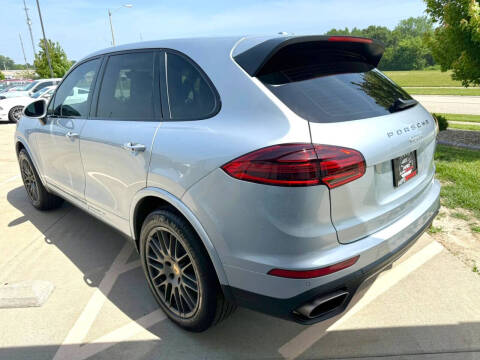 2018 Porsche Cayenne Platinum Edition