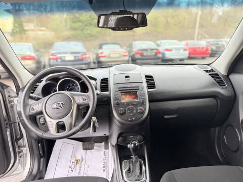 2012 Kia Soul +