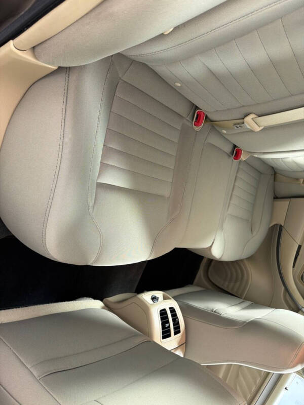 2016 Ford Taurus SE