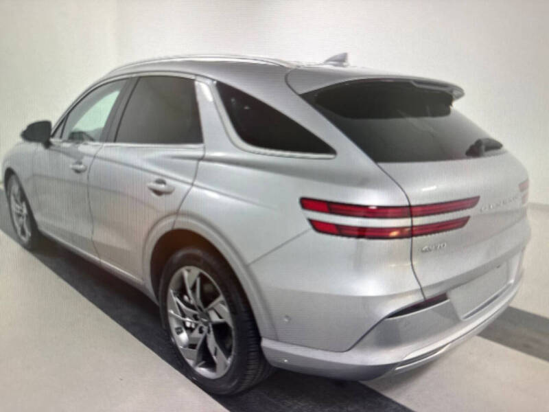 2025 Genesis Electrified GV70 Advanced