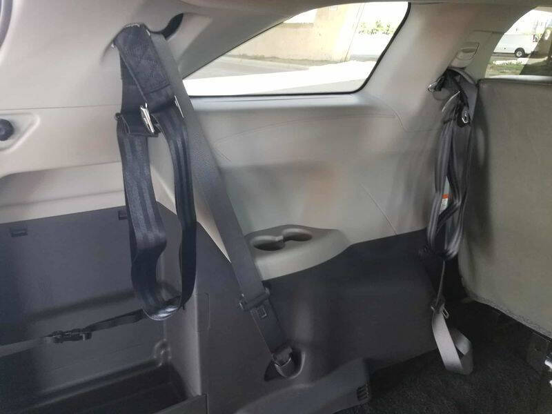 2022 Toyota Sienna LE 8-Passenger