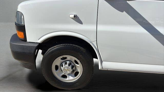 2023 Chevrolet Express 3500