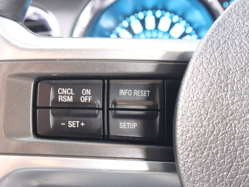 2014 Ford Mustang V6