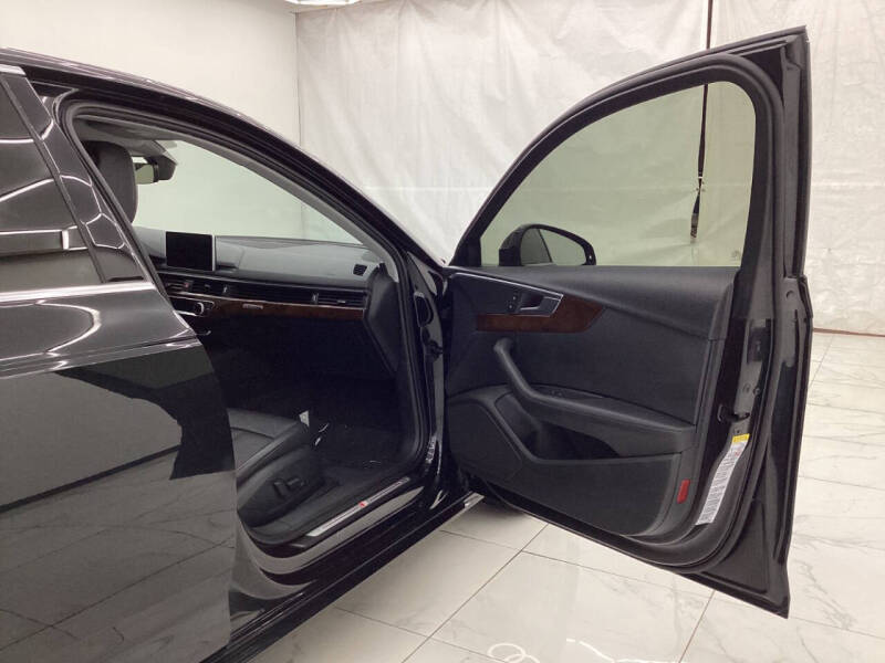 2019 Audi A4 quattro Premium Plus 45 TFSI