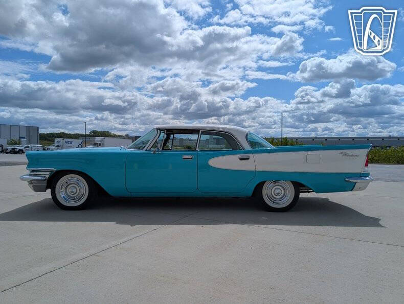 1957 Chrysler Windsor