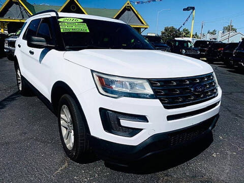2016 Ford Explorer