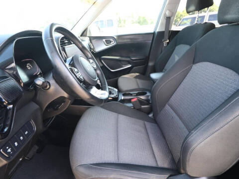 2023 Kia Soul EX