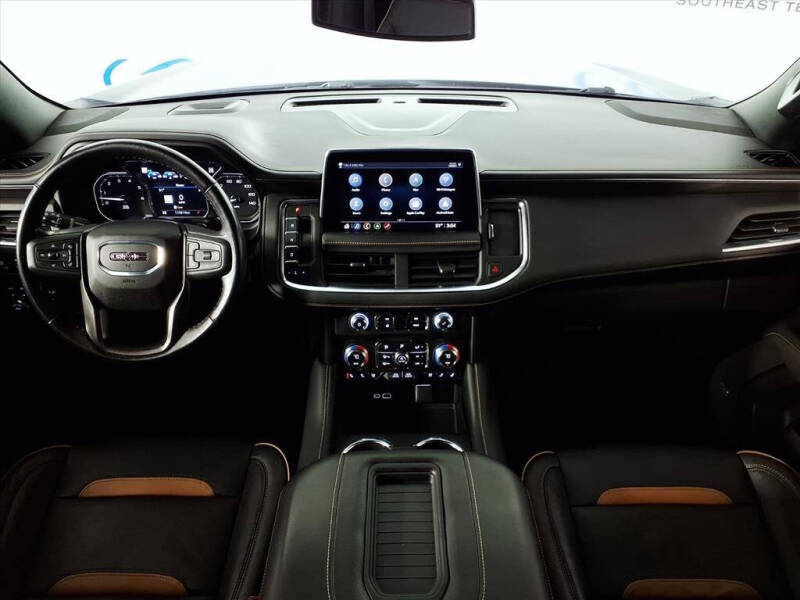 2021 GMC Yukon XL AT4