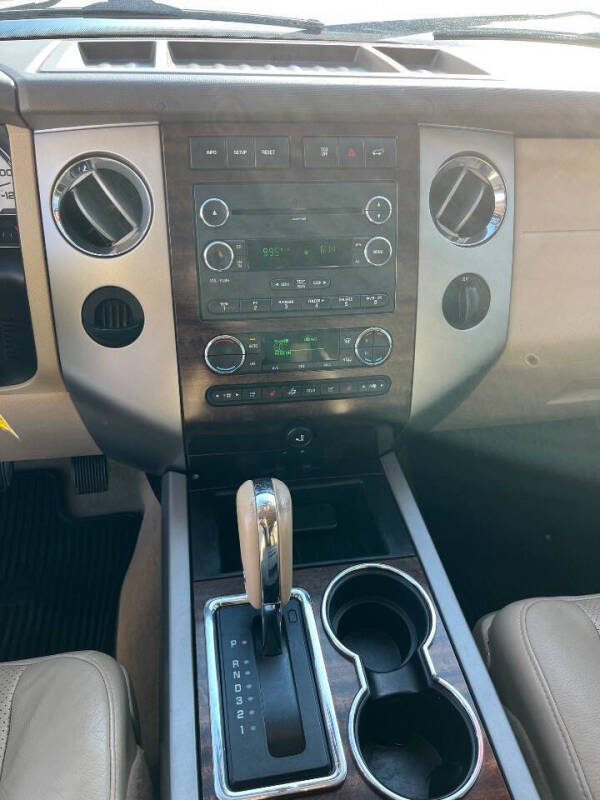 2013 Ford Expedition XLT