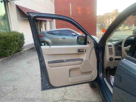 2011 Ford Escape XLS