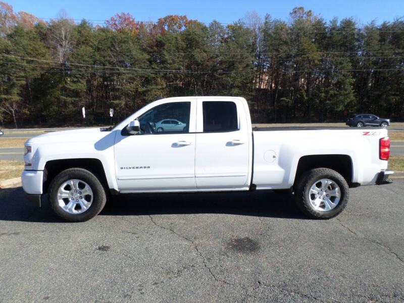 2019 Chevrolet Silverado 1500 LD LT Z71 photo 9