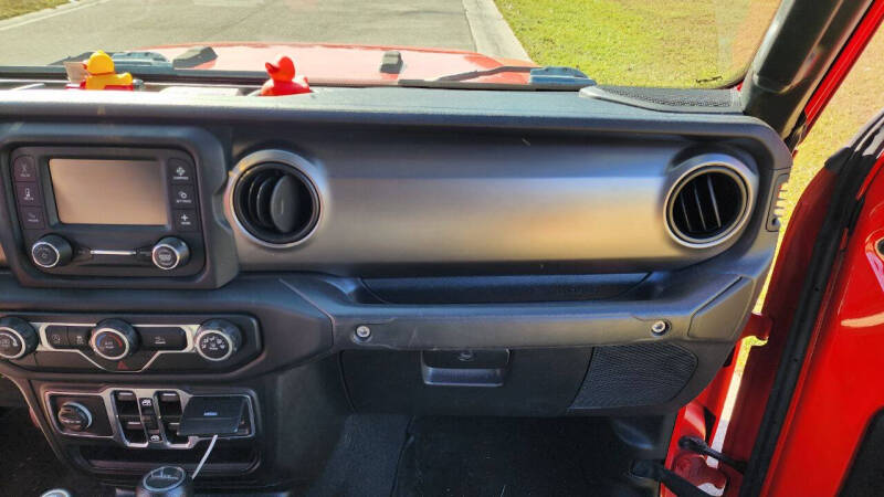 2020 Jeep Gladiator Sport S