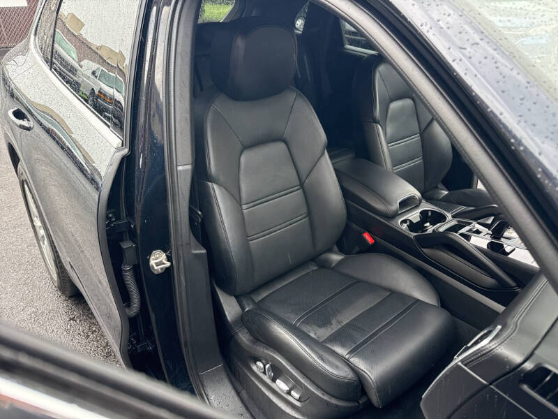 2020 Porsche Cayenne E-Hybrid