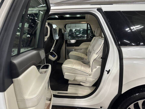 2023 Lincoln Navigator L Black Label