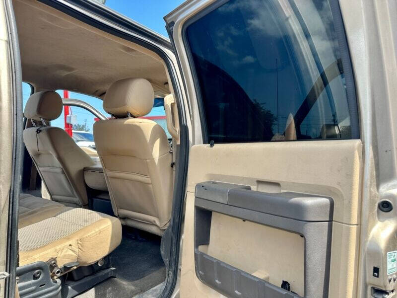 2012 Ford F-250 Super Duty  - $20,995