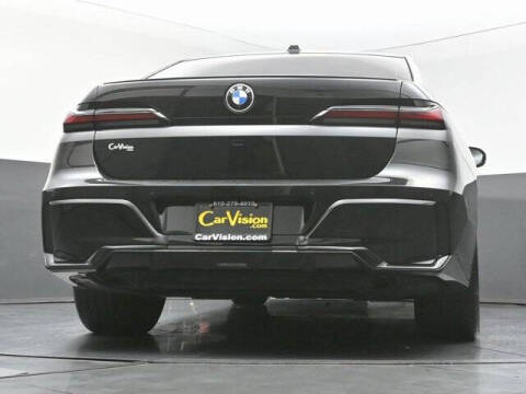 2023 BMW 7 Series 740i