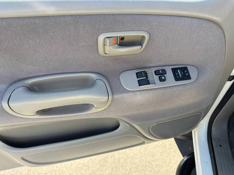 2000 Toyota Tundra SR5